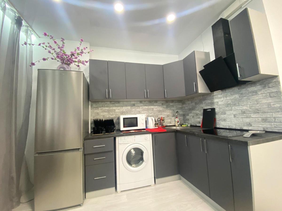 Шикарная 1К Студио Новый Дом Троещина Kyiv Exterior foto