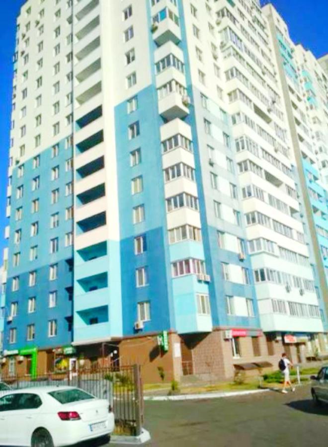 Шикарная 1К Студио Новый Дом Троещина Kyiv Exterior foto